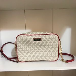 Michael Kors Jet Set Crossbody Bag